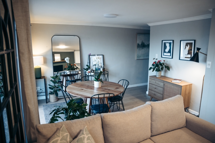 2 Bedroom Property for Sale in Green Point Western Cape